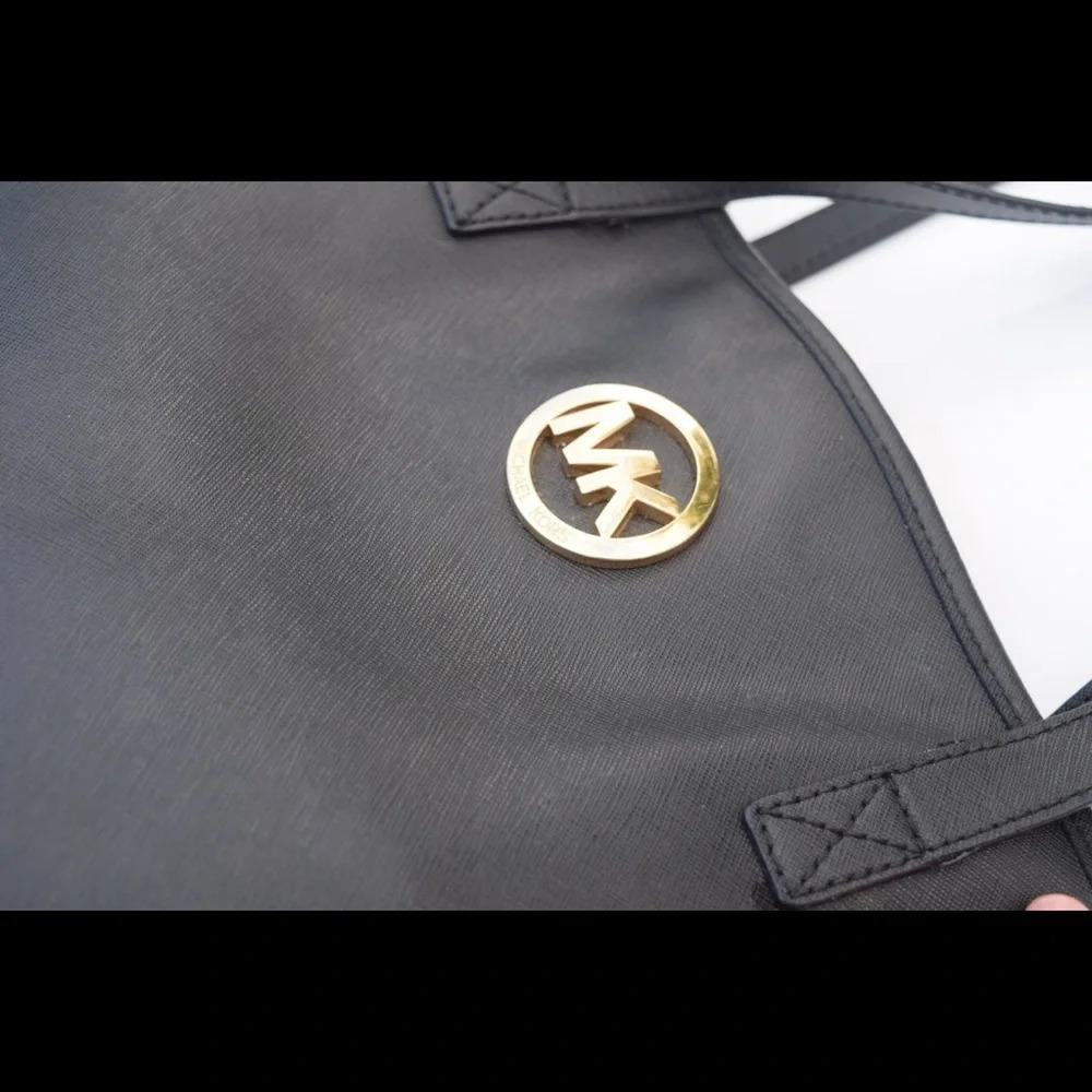 Michael Kors tote bag - Picture 7 of 8